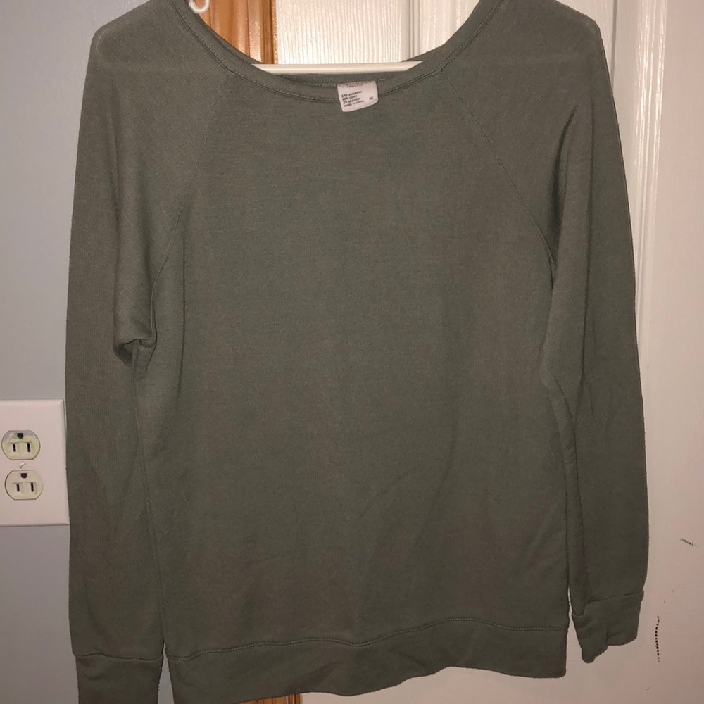 Army green sweatshirt top